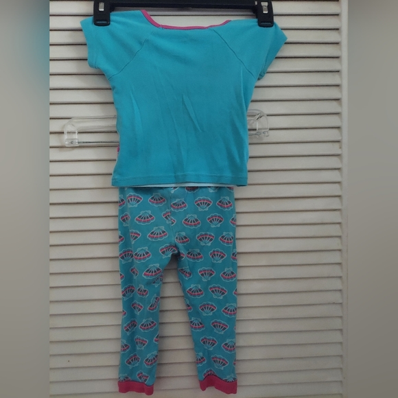 ⭐️ 3/$30 Little Mermaid 3T pajama set,  short sleeve - Picture 8 of 12